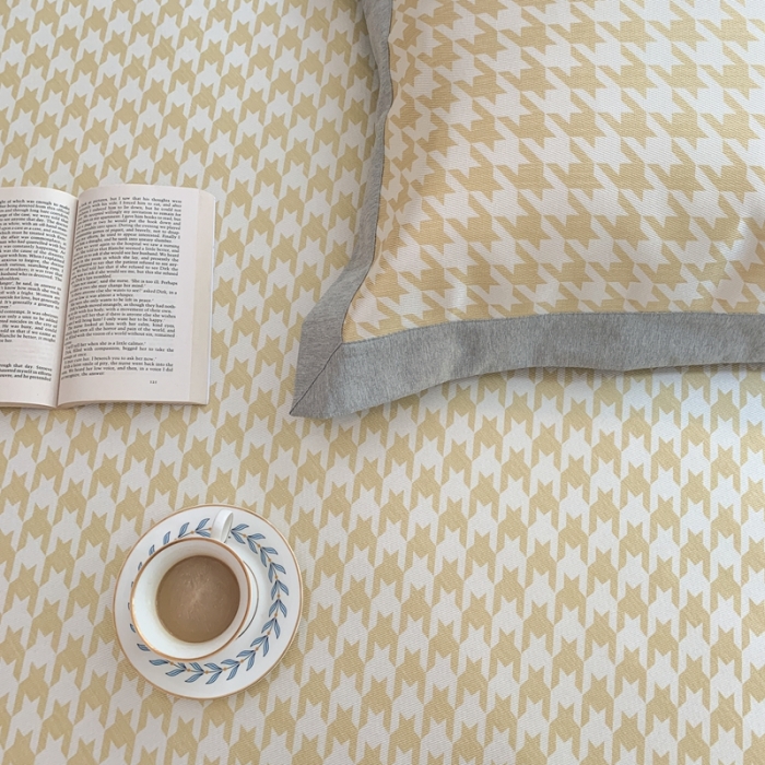 91家纺网 家纺一手货源 找家纺 时年家纺 2021新款千鸟格和肌理纹水洗冰露丝养生凉席 千鸟格-柠檬