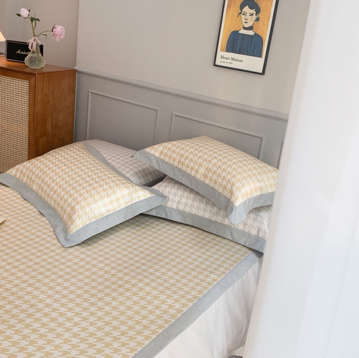 91家纺网 家纺一手货源 找家纺 时年家纺 2021新款千鸟格和肌理纹水洗冰露丝养生凉席 千鸟格-柠檬