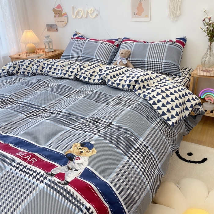 91家纺网 家纺一手货源 找家纺 2022年新款卡通系列全棉印花四件套实拍图直播爆款 棒球小熊