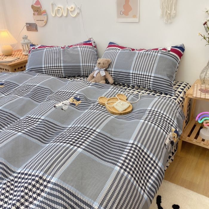 91家纺网 家纺一手货源 找家纺 2022年新款卡通系列全棉印花四件套实拍图直播爆款 棒球小熊