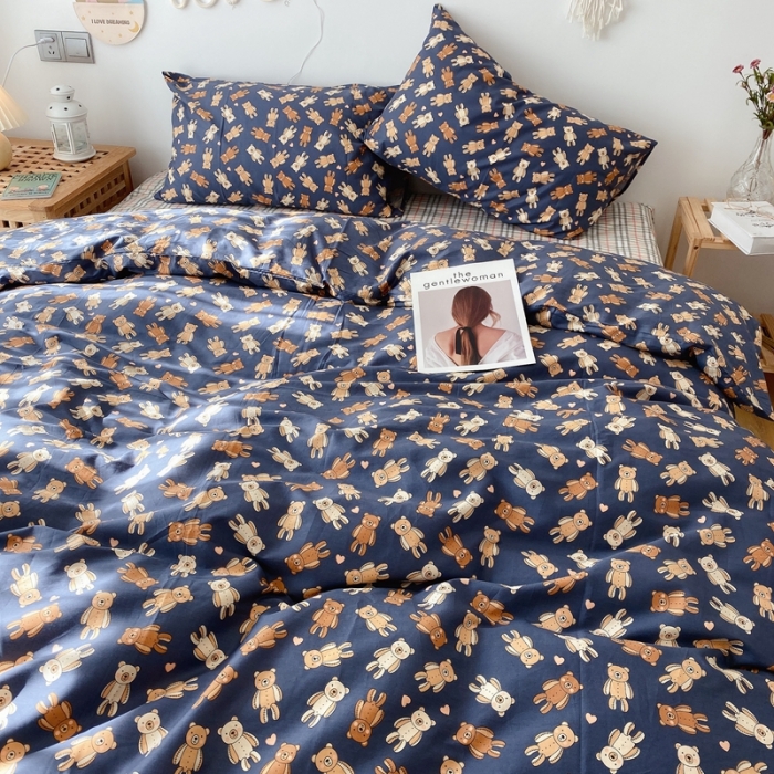 91家纺网 家纺一手货源 找家纺 2022年新款卡通系列全棉印花四件套实拍图直播爆款 布偶熊