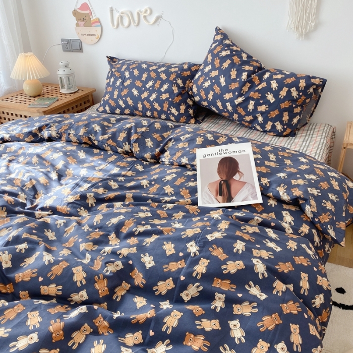 91家纺网 家纺一手货源 找家纺 2022年新款卡通系列全棉印花四件套实拍图直播爆款 布偶熊