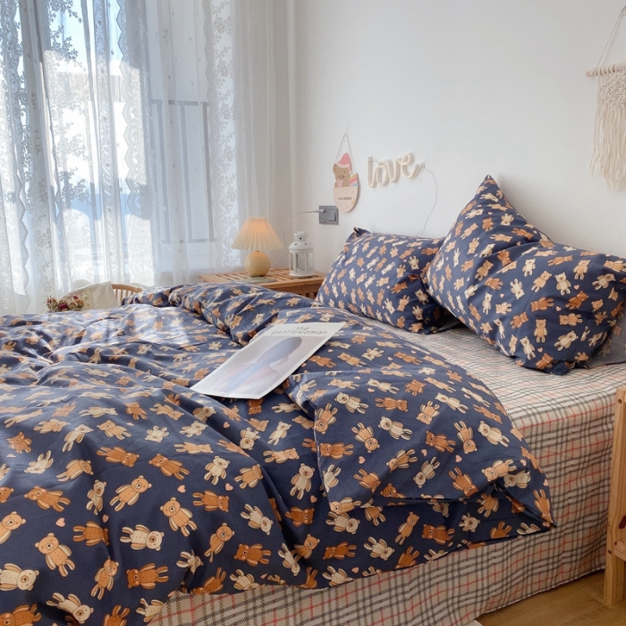 91家纺网 家纺一手货源 找家纺 2022年新款卡通系列全棉印花四件套实拍图直播爆款 布偶熊