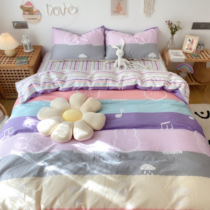 91家纺网 家纺一手货源 找家纺 2022年新款卡通系列全棉印花四件套实拍图直播爆款 彩虹熊