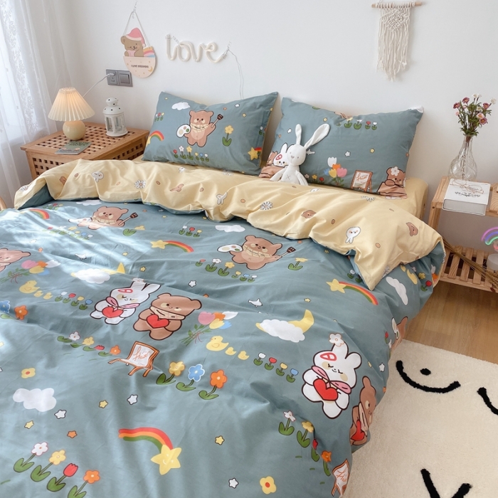 91家纺网 家纺一手货源 找家纺 2022年新款卡通系列全棉印花四件套实拍图直播爆款 快乐玩伴