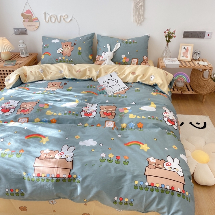 91家纺网 家纺一手货源 找家纺 2022年新款卡通系列全棉印花四件套实拍图直播爆款 快乐玩伴