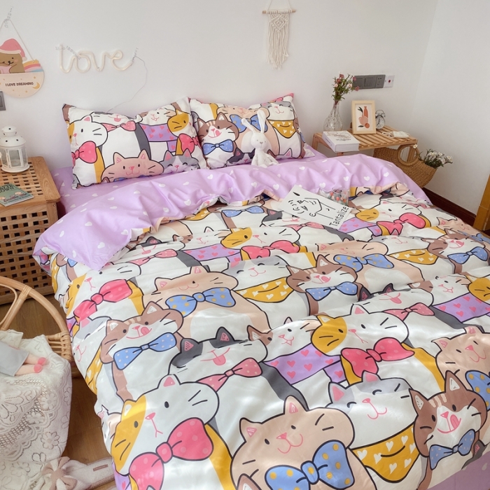 91家纺网 家纺一手货源 找家纺 2022年新款卡通系列全棉印花四件套实拍图直播爆款 喵喵聚会