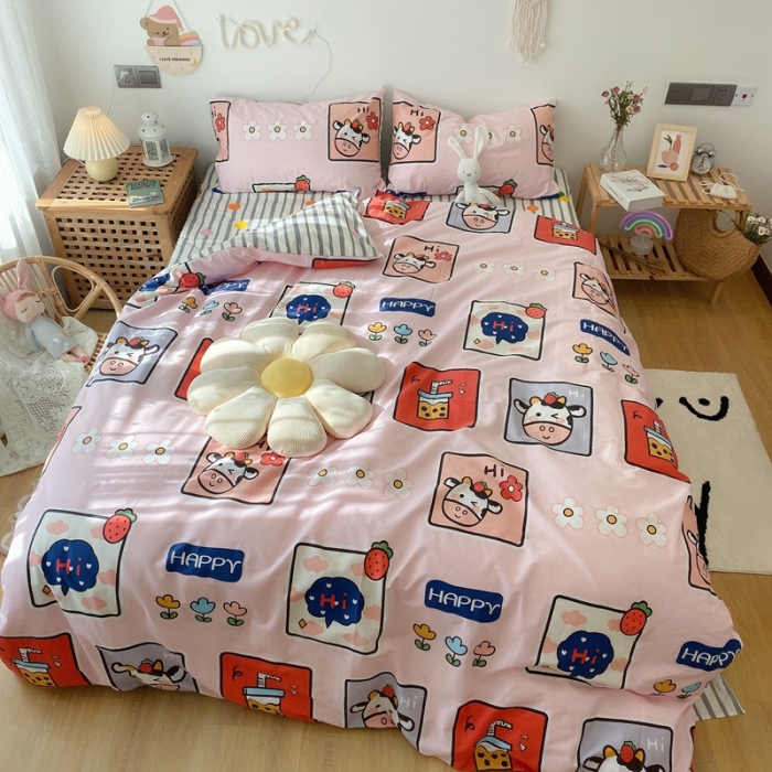 91家纺网 家纺一手货源 找家纺 2022年新款卡通系列全棉印花四件套实拍图直播爆款 奶牛宝贝