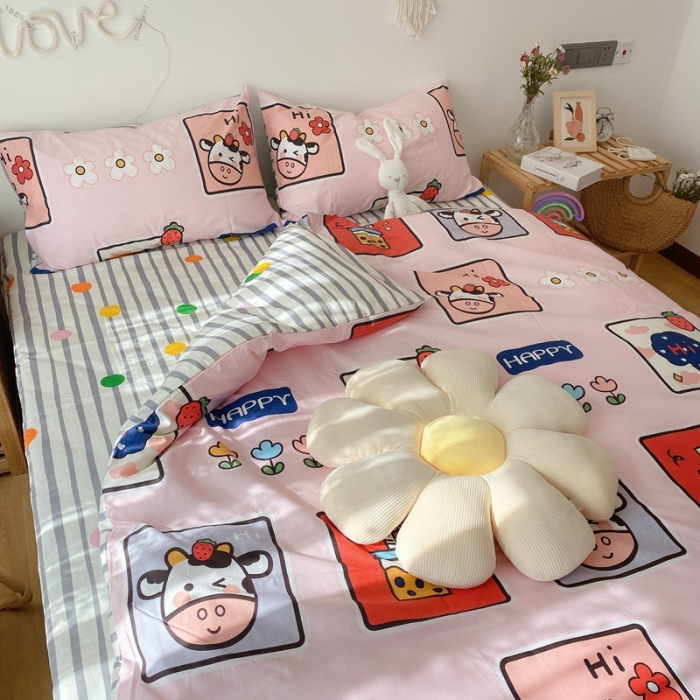 91家纺网 家纺一手货源 找家纺 2022年新款卡通系列全棉印花四件套实拍图直播爆款 奶牛宝贝