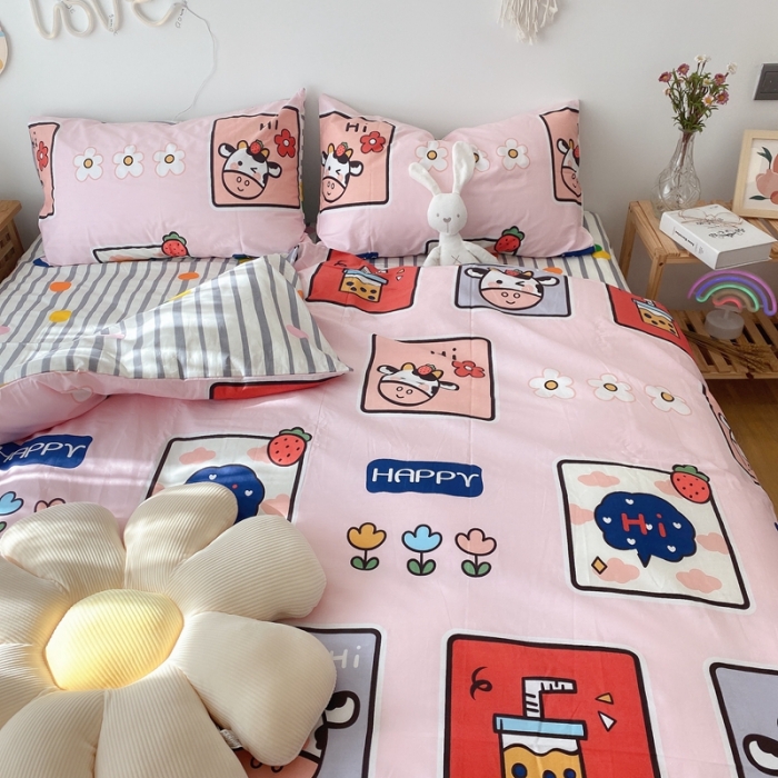 91家纺网 家纺一手货源 找家纺 2022年新款卡通系列全棉印花四件套实拍图直播爆款 奶牛宝贝