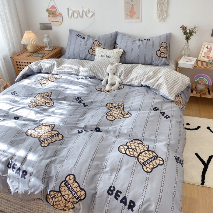 91家纺网 家纺一手货源 找家纺 2022年新款卡通系列全棉印花四件套实拍图直播爆款 时尚熊