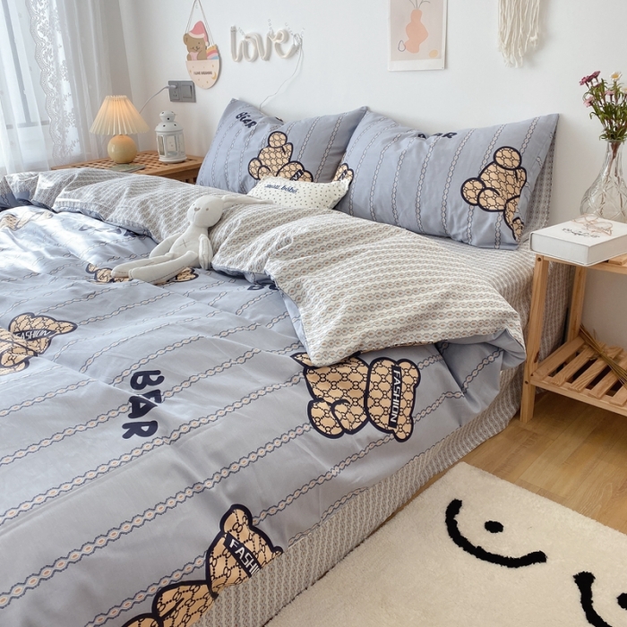 91家纺网 家纺一手货源 找家纺 2022年新款卡通系列全棉印花四件套实拍图直播爆款 时尚熊