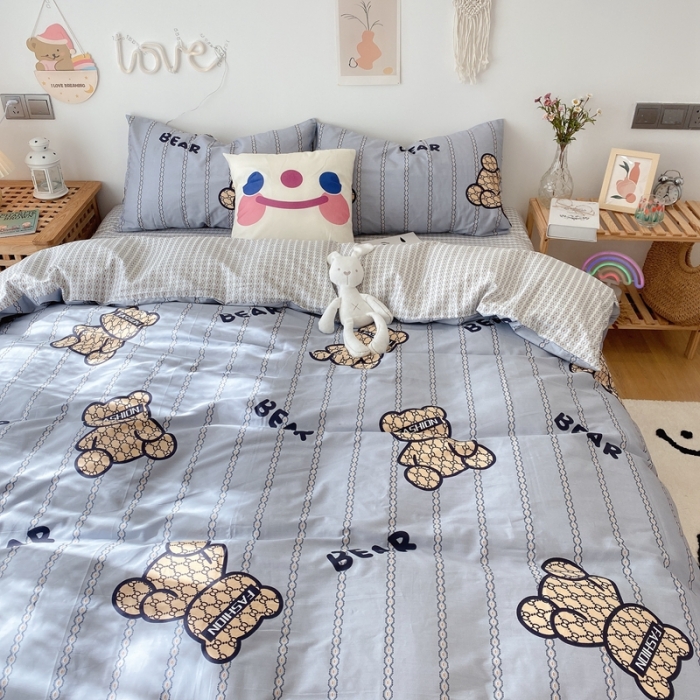 91家纺网 家纺一手货源 找家纺 2022年新款卡通系列全棉印花四件套实拍图直播爆款 时尚熊