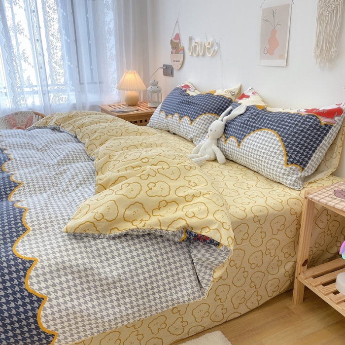 91家纺网 家纺一手货源 找家纺 2022年新款卡通系列全棉印花四件套实拍图直播爆款 熊珍珍