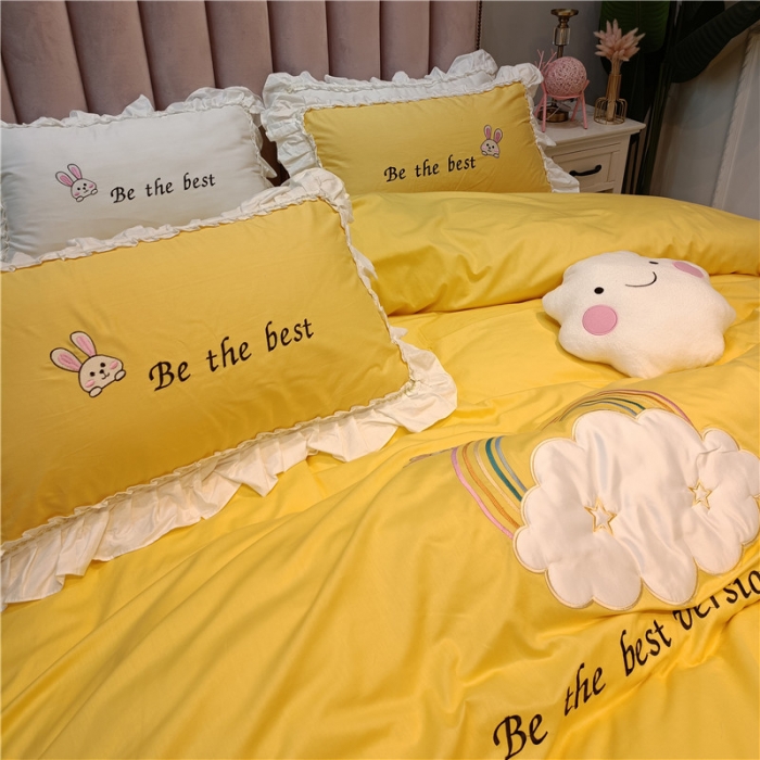 91家纺网 家纺一手货源 找家纺 2023网红全棉13376四件套少女心公主风被套实拍图 姜黄