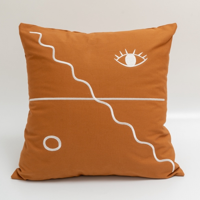 91家纺网 家纺一手货源 找家纺 （总）美茉 2021新款帆布刺绣抱枕----脸谱款