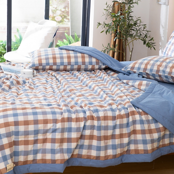 91家纺网 家纺一手货源 找家纺 天瑜家纺 2023新款全棉色织水洗棉夏被 蓝咖中格