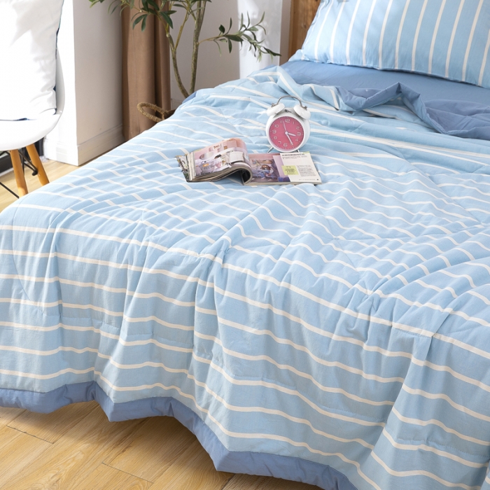 91家纺网 家纺一手货源 找家纺 天瑜家纺 2023新款全棉色织水洗棉夏被 蓝宽条