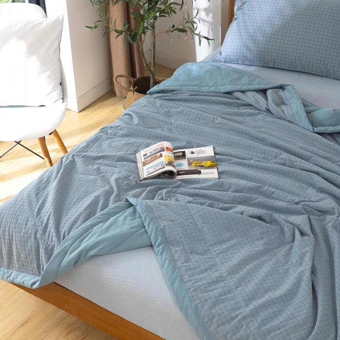 91家纺网 家纺一手货源 找家纺 天瑜家纺 2023新款全棉色织水洗棉夏被 雾兰小格