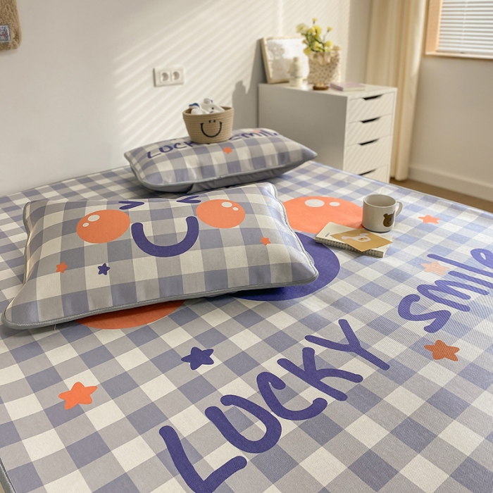 91家纺网 家纺一手货源 找家纺 雅居纺家纺 2022新款大版800D印花冰丝席 开心笑脸