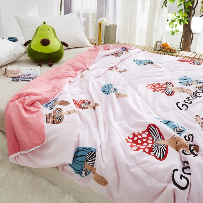 91家纺网 家纺一手货源 找家纺 畅销被业2023新款水洗棉夏被夏凉被 蘑菇