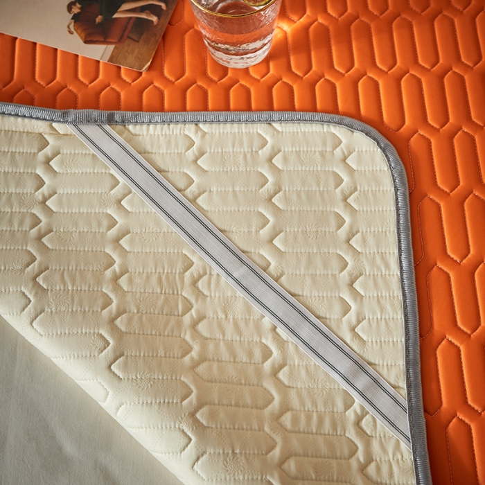 91家纺网 家纺一手货源 找家纺 凡客家居2021春夏凉感丝纯色乳胶凉席 哈伦（爱玛橙）