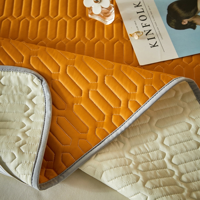 91家纺网 家纺一手货源 找家纺 凡客家居2021春夏凉感丝纯色乳胶凉席 哈伦（橙色）