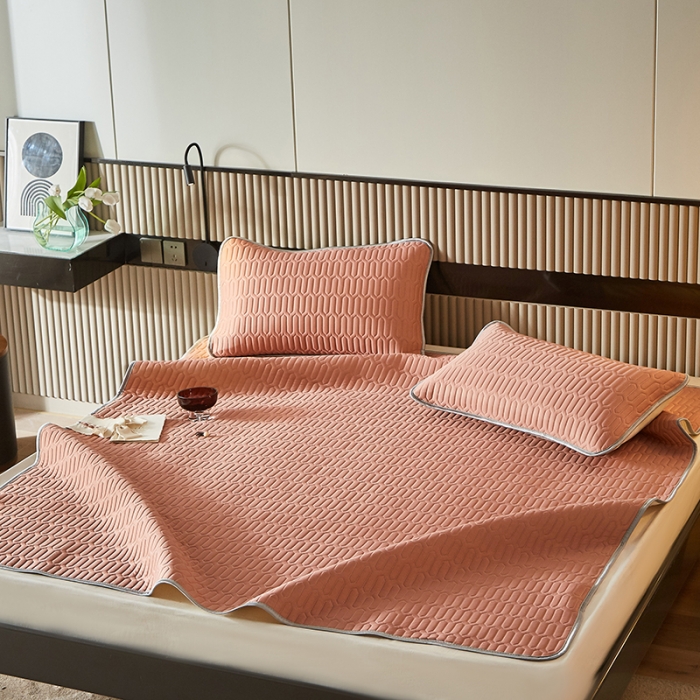 91家纺网 家纺一手货源 找家纺 凡客家居2021春夏凉感丝纯色乳胶凉席 哈伦（粉色）