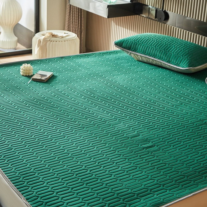 91家纺网 家纺一手货源 找家纺 凡客家居2021春夏凉感丝纯色乳胶凉席 哈伦（孔雀绿）