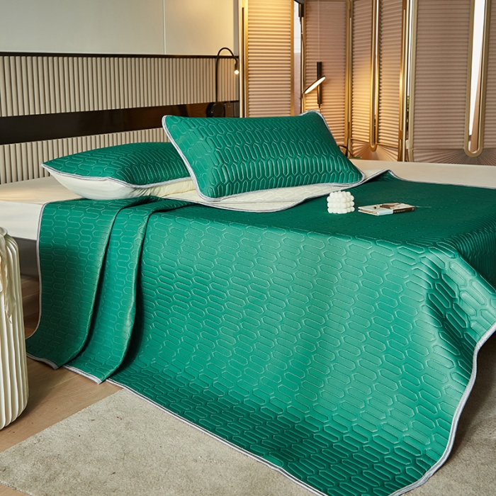 91家纺网 家纺一手货源 找家纺 凡客家居2021春夏凉感丝纯色乳胶凉席 哈伦（孔雀绿）