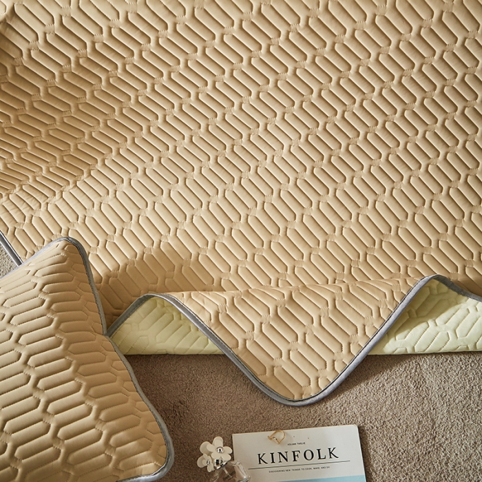 91家纺网 家纺一手货源 找家纺 凡客家居2021春夏凉感丝纯色乳胶凉席 哈伦（米色）