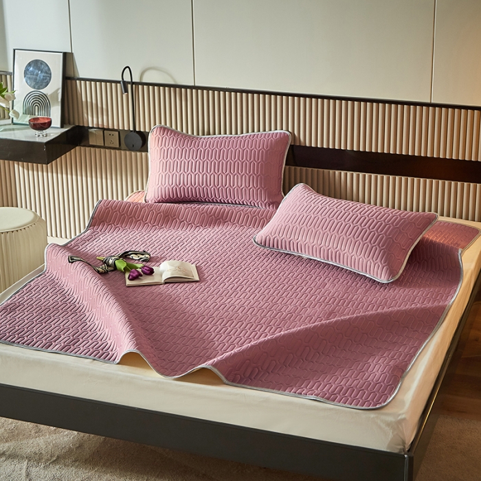 91家纺网 家纺一手货源 找家纺 凡客家居2021春夏凉感丝纯色乳胶凉席 哈伦（浅豆沙）