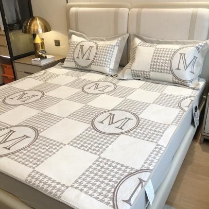 91家纺网 家纺一手货源 找家纺 馨蕊2021新款高端可水洗抗菌冰感凉席 M千鸟格-咖