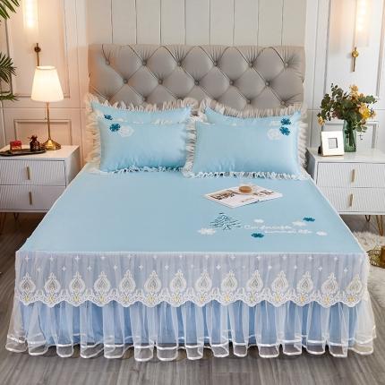 91家纺网 家纺一手货源 找家纺 （总）2023素色绣花床裙款冰丝席三件套