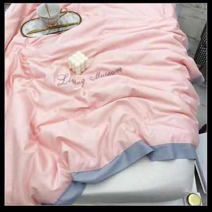 91家纺网 家纺一手货源 找家纺 玖玖爱 2021新款爱丽丝天丝夏被 爱丽丝粉