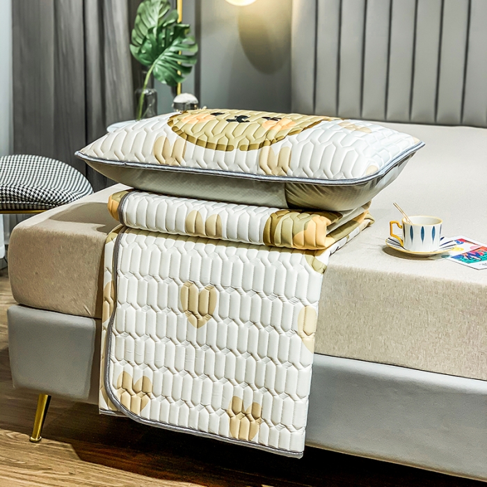 91家纺网 家纺一手货源 找家纺 慕尚2025新款乳胶凉席 爱心小熊