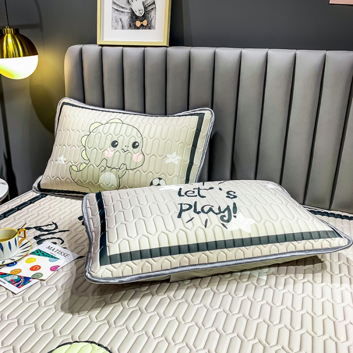 91家纺网 家纺一手货源 找家纺 慕尚2025新款乳胶凉席 恐龙踢球