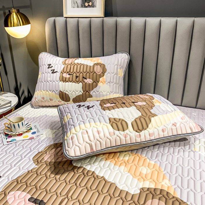 91家纺网 家纺一手货源 找家纺 慕尚2025新款乳胶凉席 睡货小熊