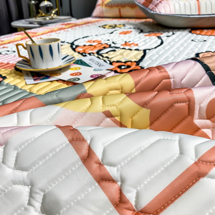 91家纺网 家纺一手货源 找家纺 慕尚2025新款乳胶凉席 樱桃熊兔