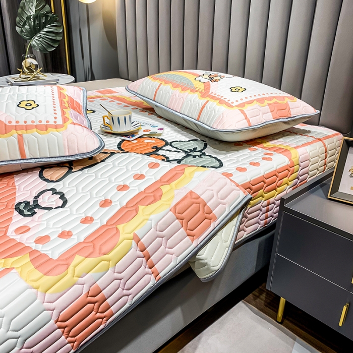 91家纺网 家纺一手货源 找家纺 慕尚2025新款乳胶凉席 樱桃熊兔