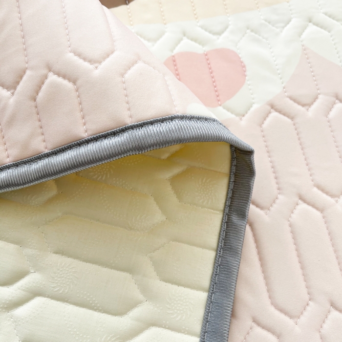 91家纺网 家纺一手货源 找家纺 慕尚2025实拍图大版乳胶席 睡货小熊