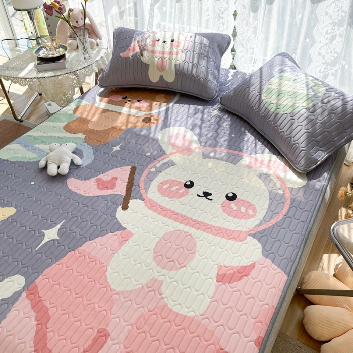 91家纺网 家纺一手货源 找家纺 慕尚2025实拍图大版乳胶席 太空兔熊