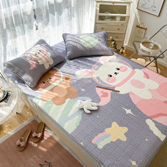 91家纺网 家纺一手货源 找家纺 慕尚2025实拍图大版乳胶席 太空兔熊