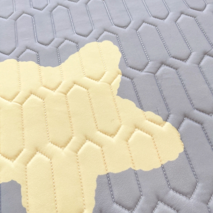 91家纺网 家纺一手货源 找家纺 慕尚2025实拍图大版乳胶席 太空兔熊