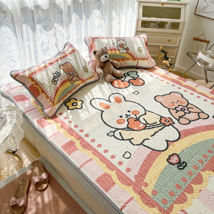 91家纺网 家纺一手货源 找家纺 慕尚2025实拍图大版乳胶席 樱桃熊兔