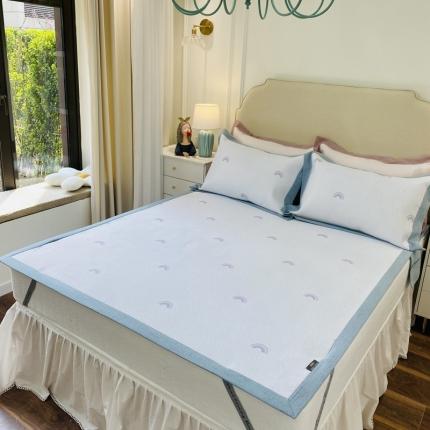 91家纺网 家纺一手货源 找家纺 （总）本希家居 高端可水洗冰丝席花漾多色纬提花床席款