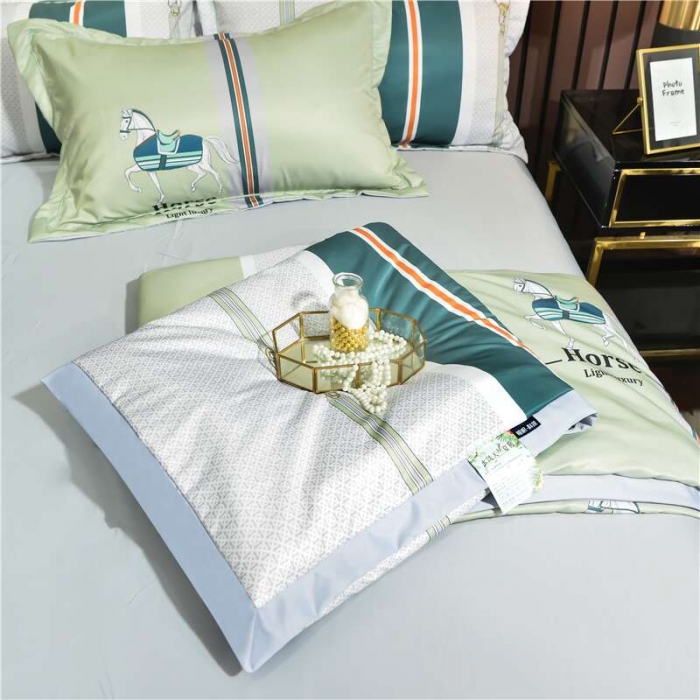 91家纺网 家纺一手货源 找家纺 梦柏2021新款水洗天丝夏被四件套 凯利（绿）