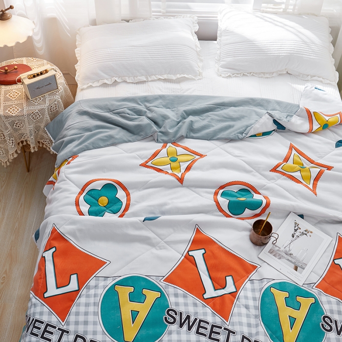 91家纺网 家纺一手货源 找家纺 小燕燕家纺 2021新款夏被 怡阳时光