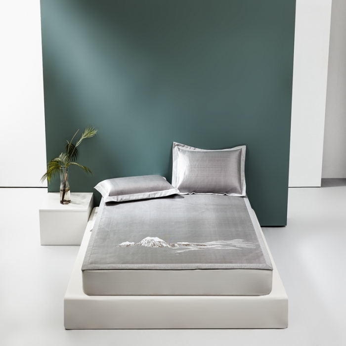 91家纺网 家纺一手货源 找家纺 朗莎家纺2021新款800D提花定位条席 山-咖色