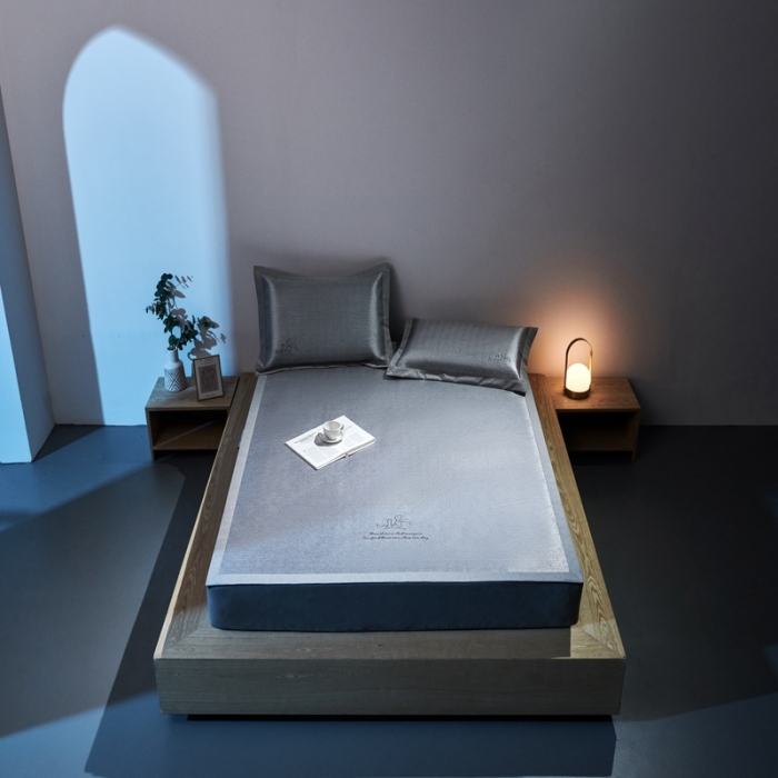 91家纺网 家纺一手货源 找家纺 （总）朗莎家纺2021新款800D提花绣花条席